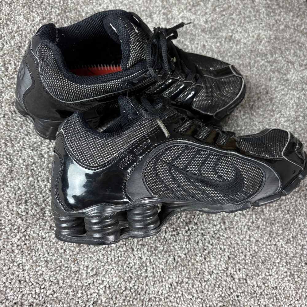 Nike Shox Navina "Sparkle" Black/Metallic Silver! Size 10 Triple Black Colorway